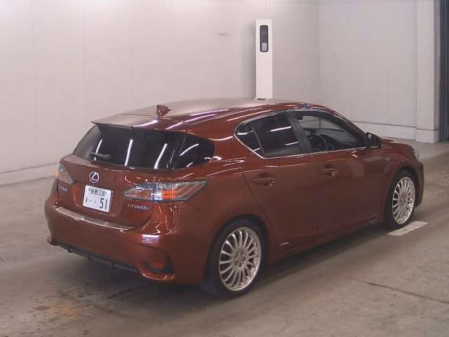 LEXUS CT200H