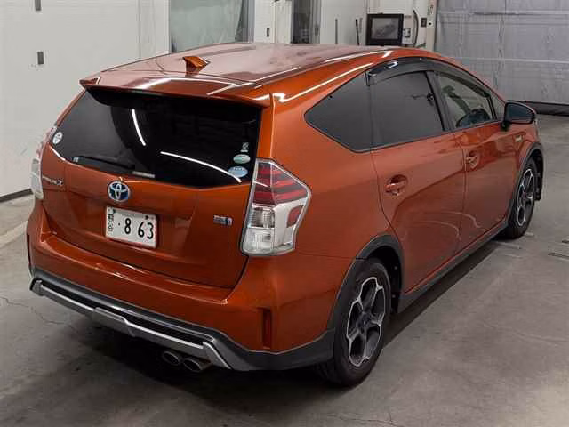 TOYOTA PRIUS ALPHA