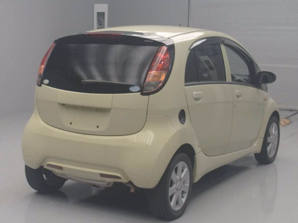 MITSUBISHI I
