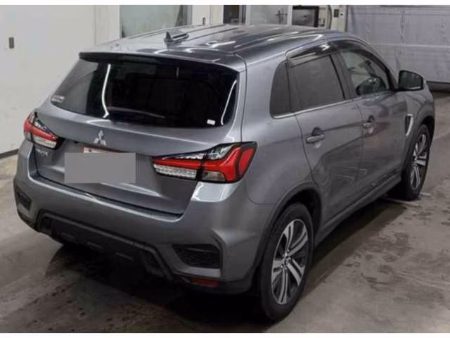 MITSUBISHI RVR