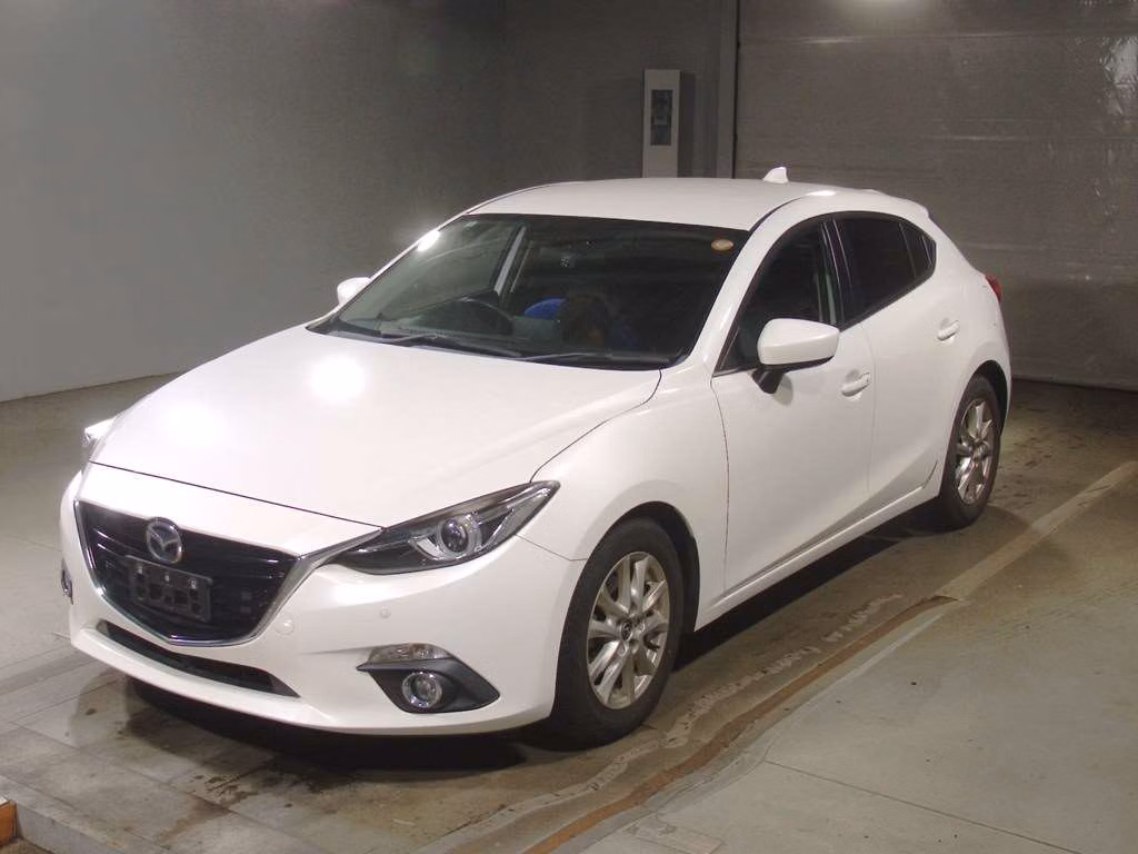 MAZDA AXELA