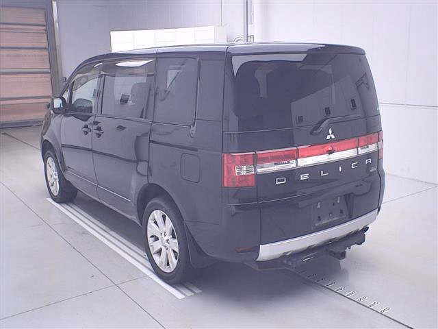 MITSUBISHI DELICA D:5