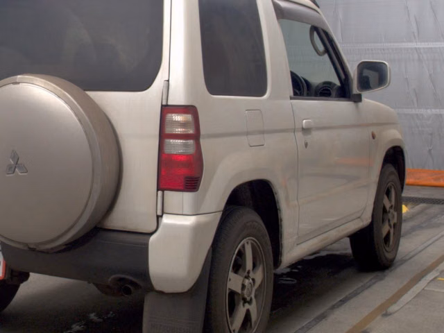 MITSUBISHI PAJERO MINI