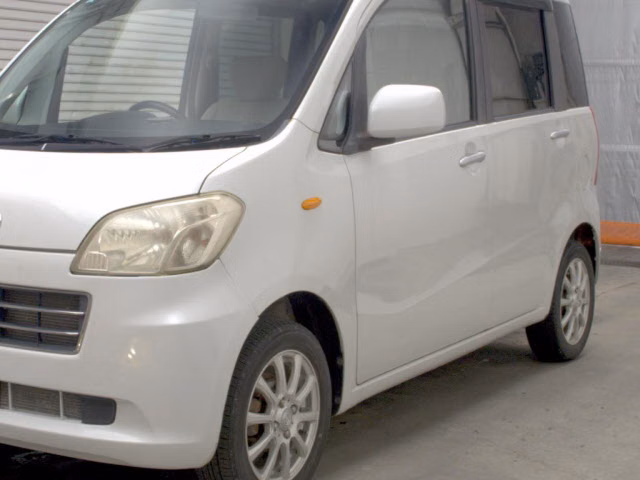 DAIHATSU TANTO EXE