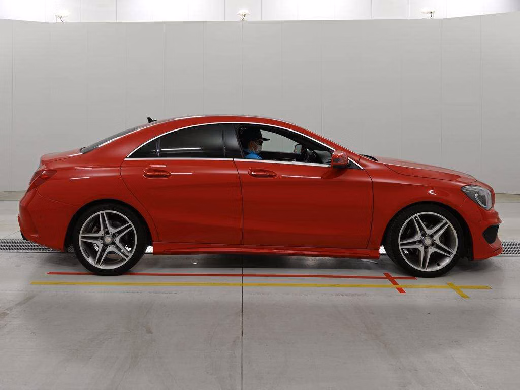 MERCEDES-BENZ CLA-CLASS