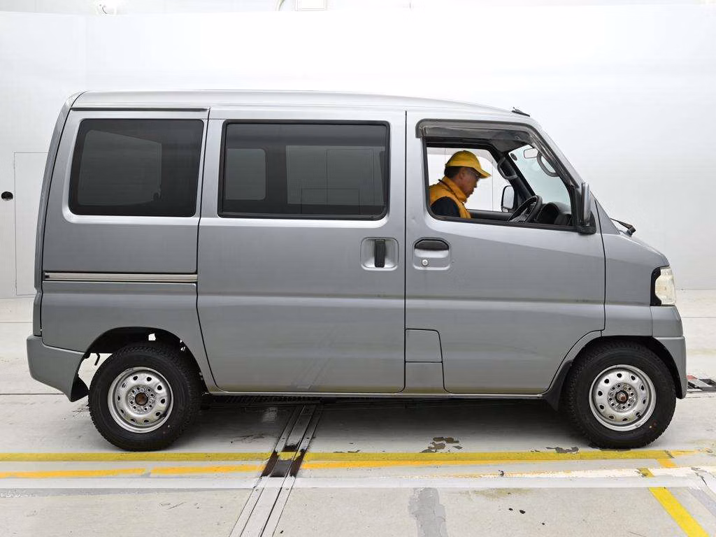 MITSUBISHI MINICAB