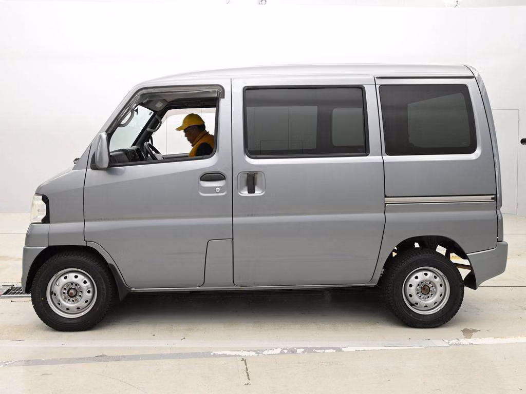 MITSUBISHI MINICAB