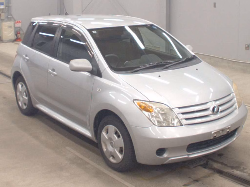 TOYOTA IST