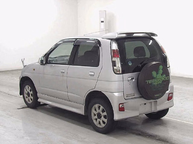 DAIHATSU TERIOS KID