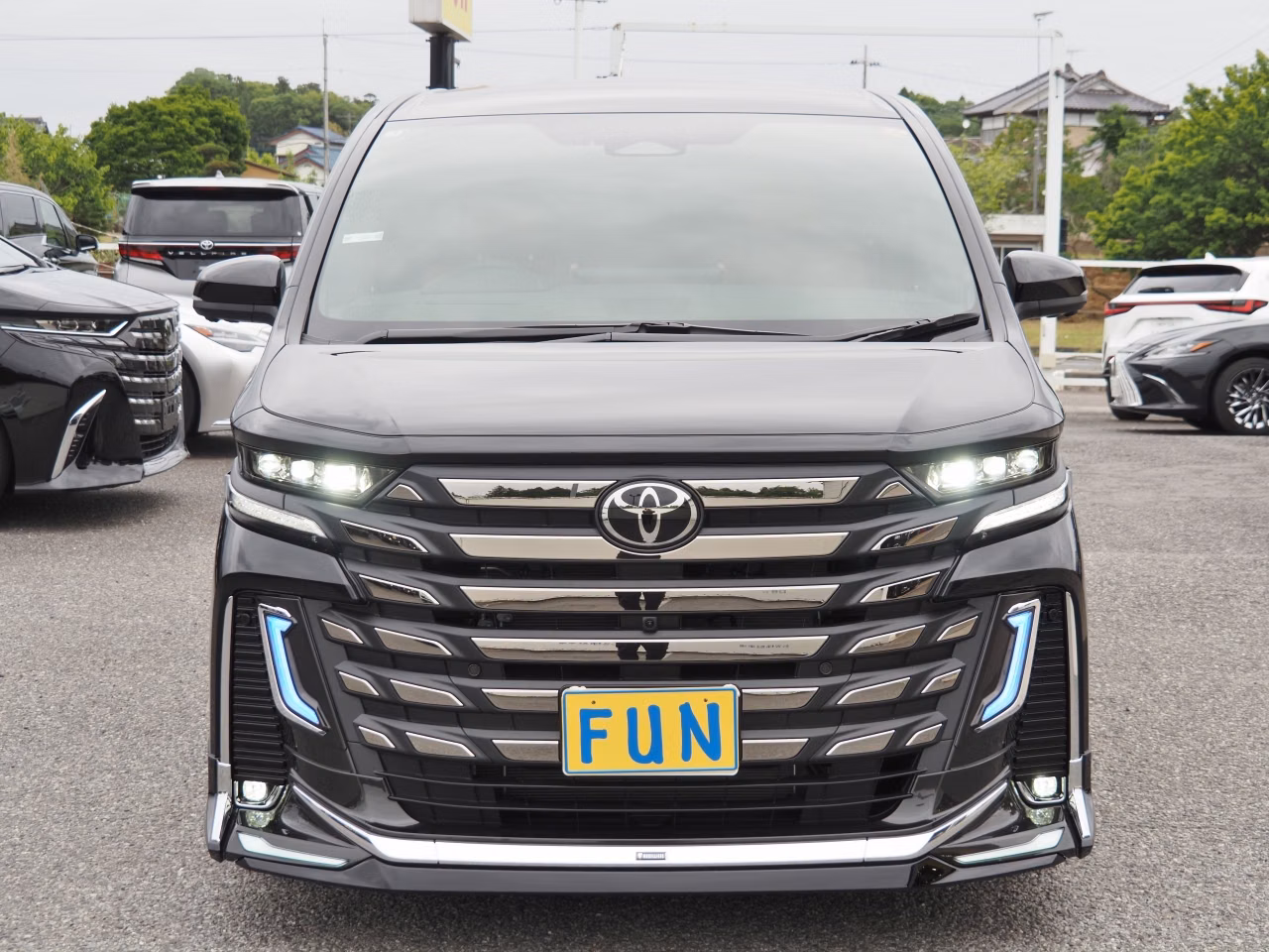 TOYOTA VELLFIRE