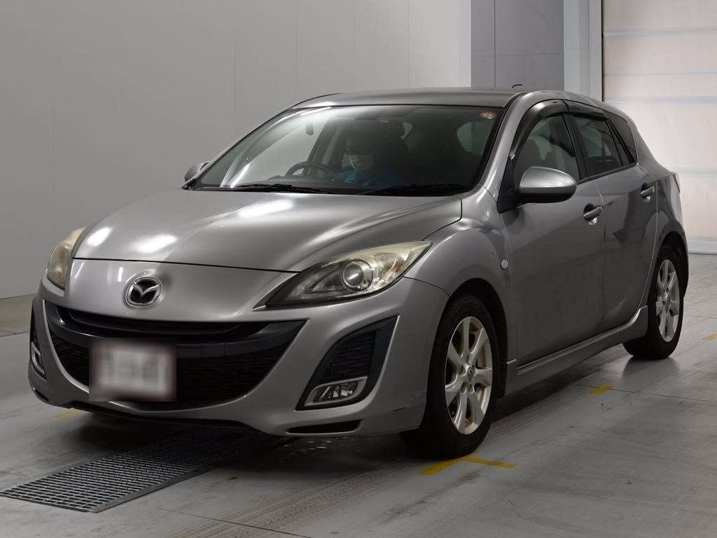 MAZDA AXELA