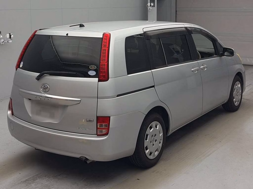 TOYOTA ISIS