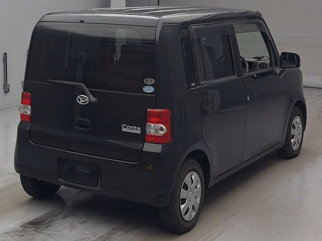 DAIHATSU MOVE CONTE