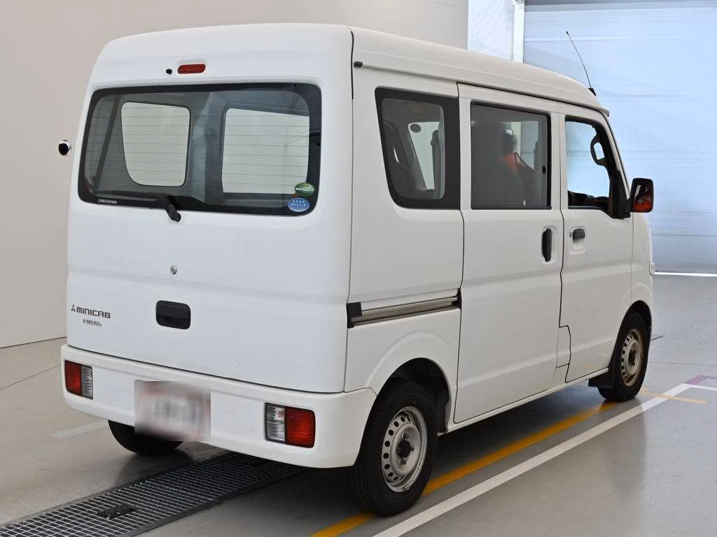 MITSUBISHI MINICAB