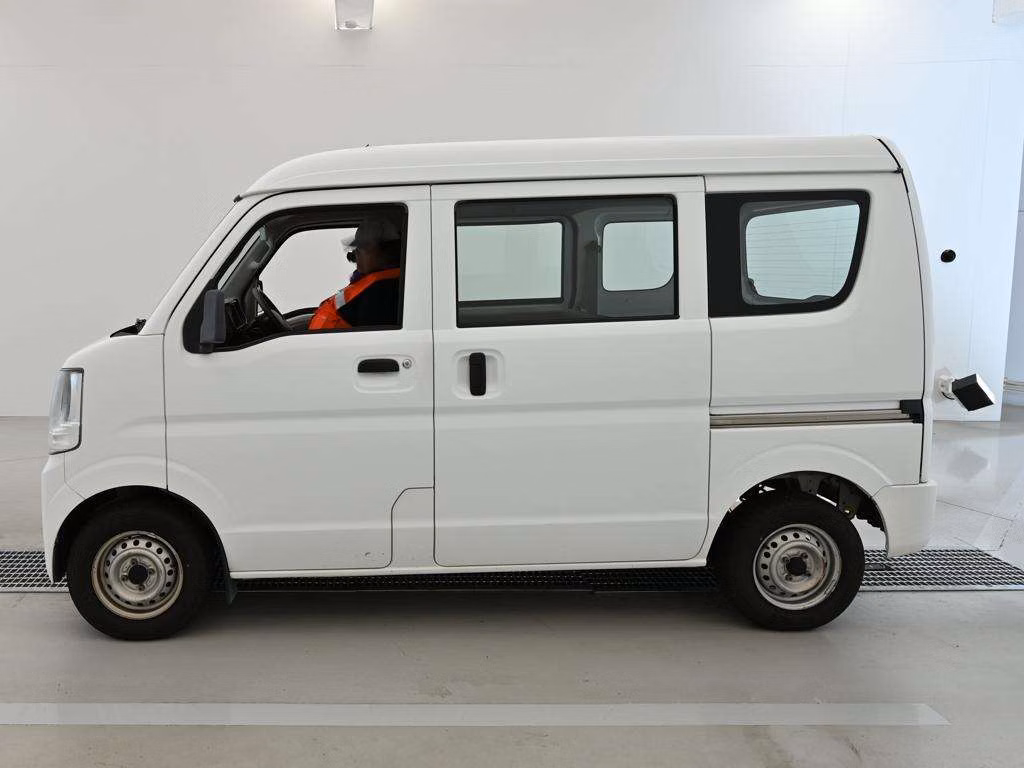 MITSUBISHI MINICAB