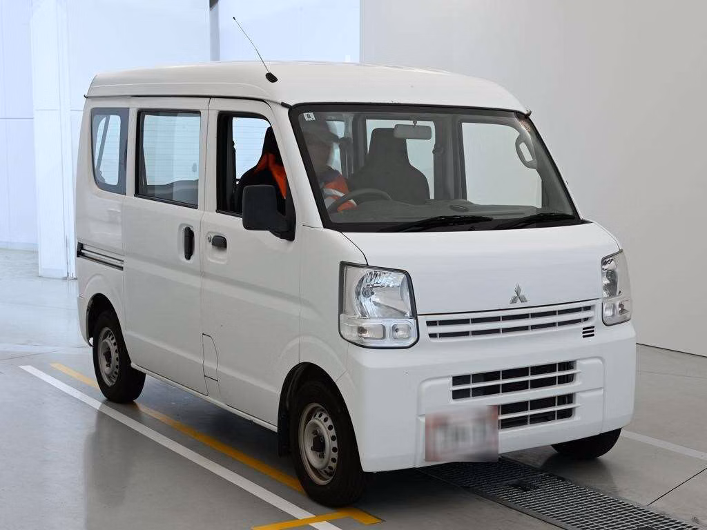 MITSUBISHI MINICAB