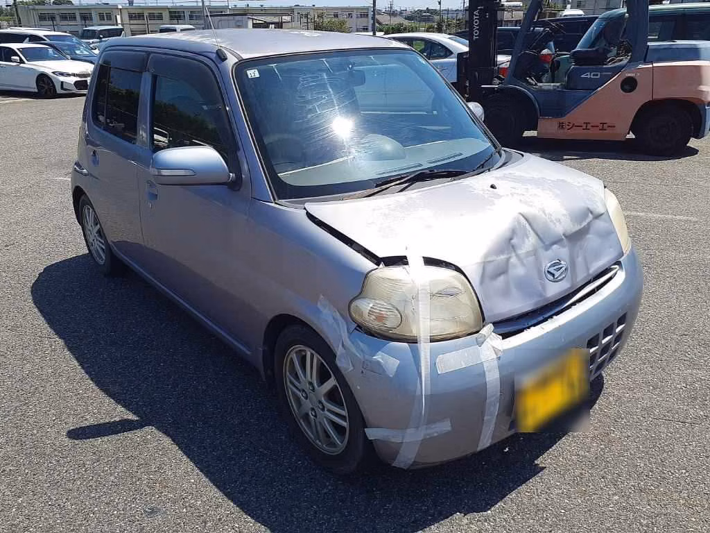 DAIHATSU ESSE