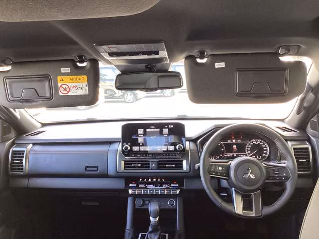MITSUBISHI TRITON