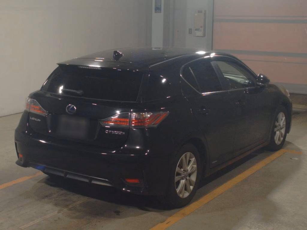 LEXUS CT200H