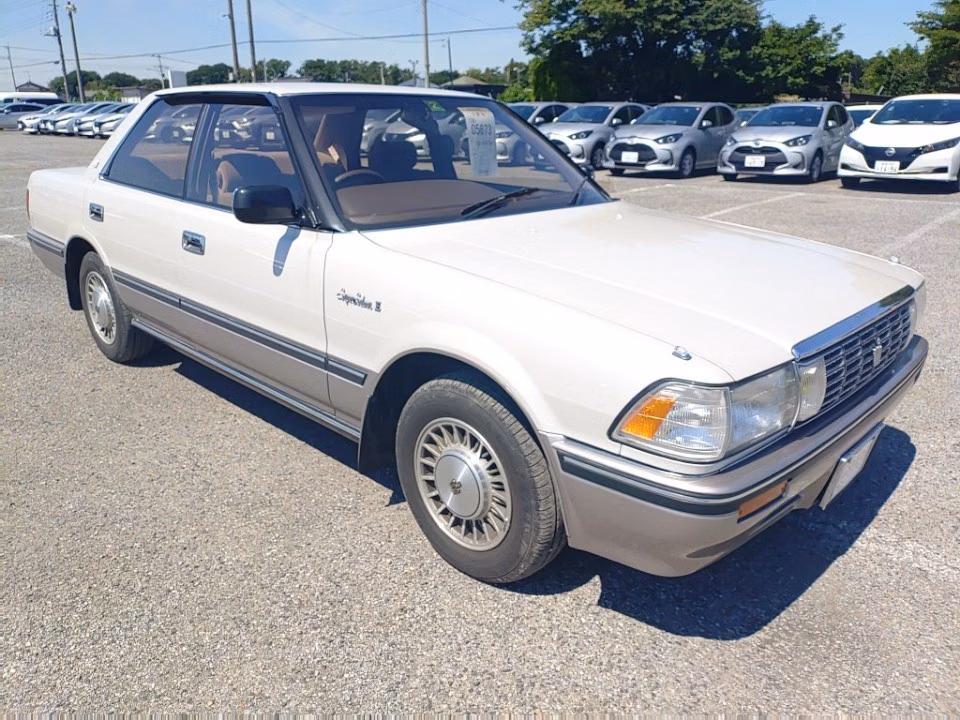 TOYOTA CROWN