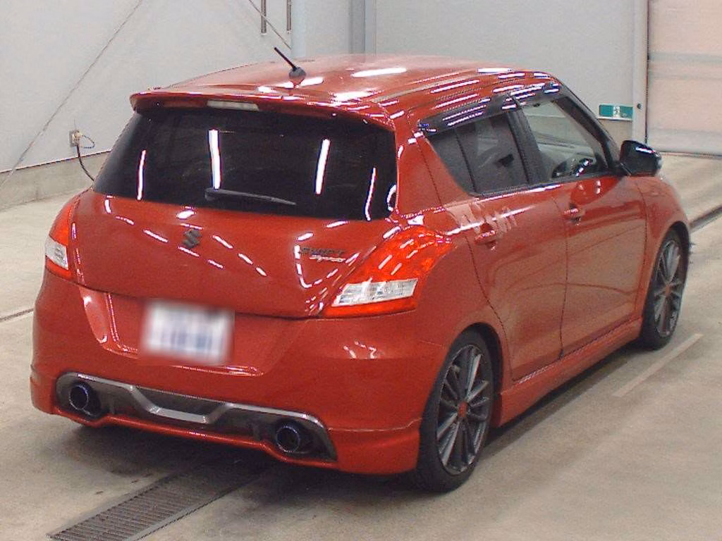 SUZUKI SWIFT