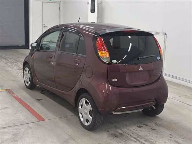 MITSUBISHI I