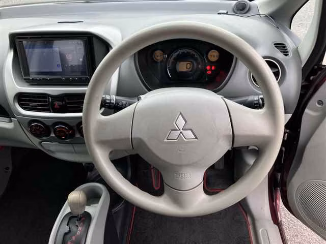 MITSUBISHI I