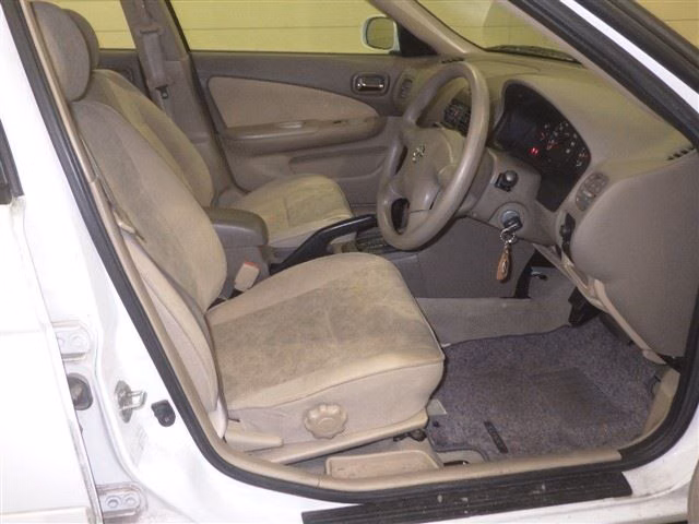 NISSAN SUNNY
