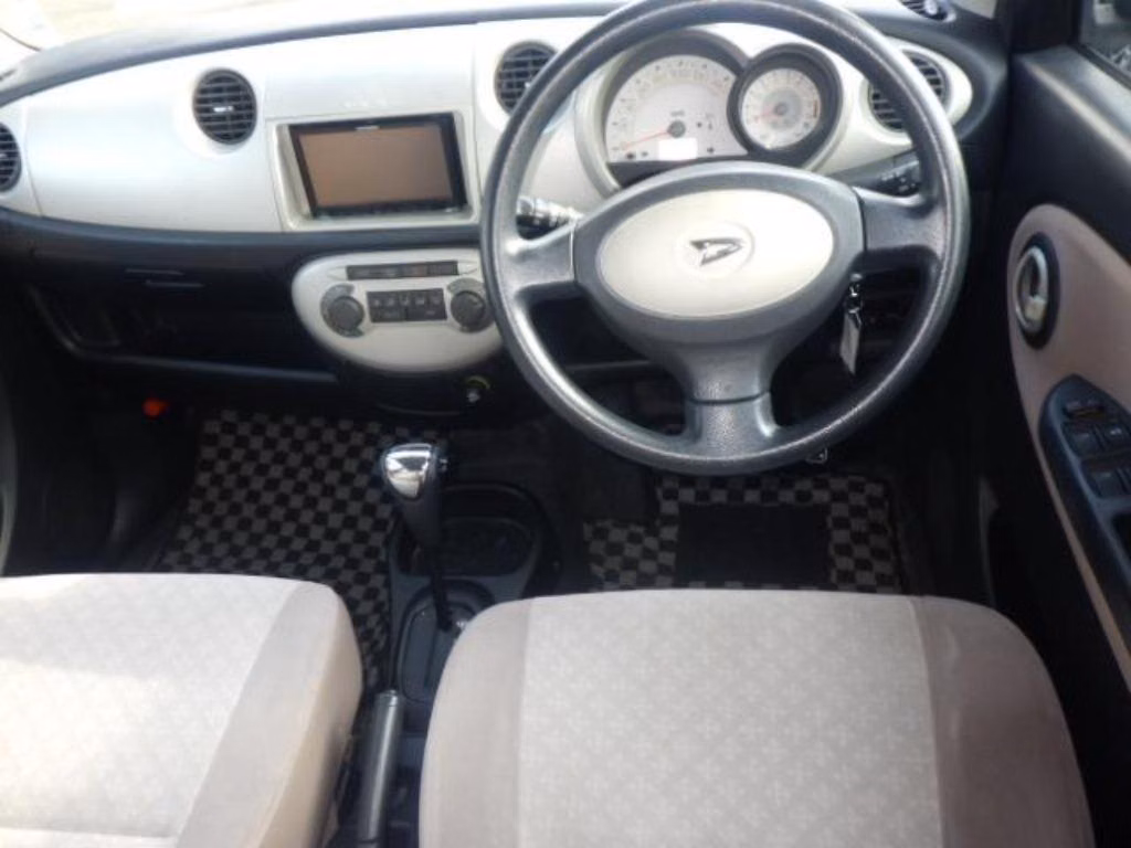 DAIHATSU MIRA GINO