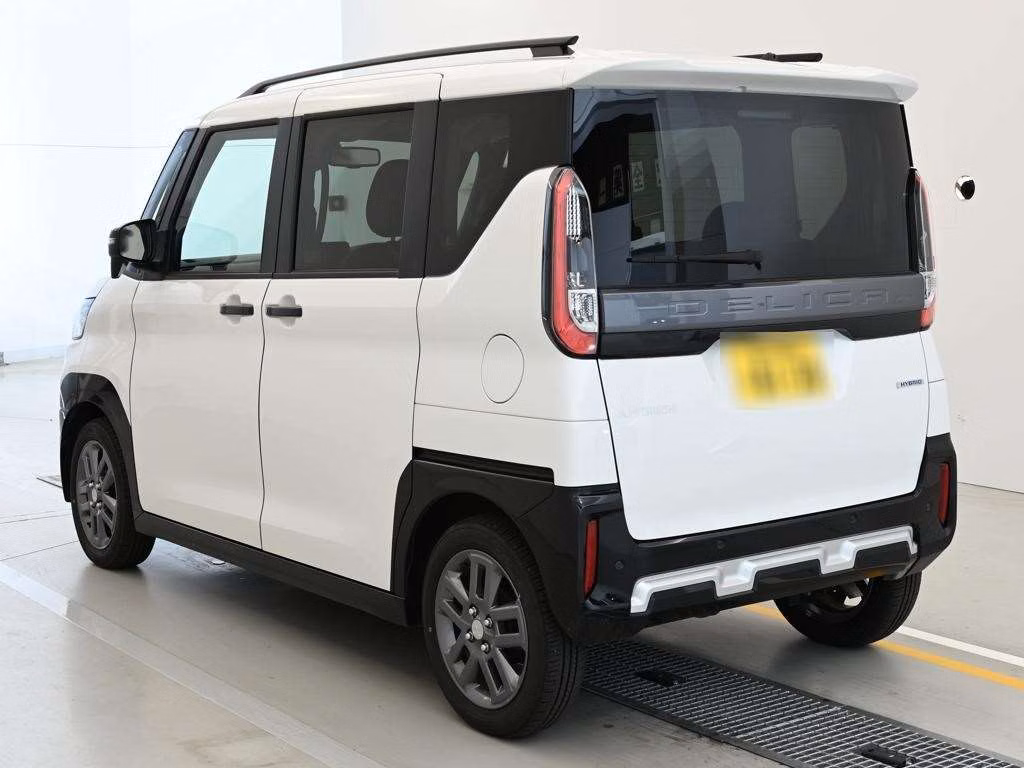 MITSUBISHI DELICA MINI
