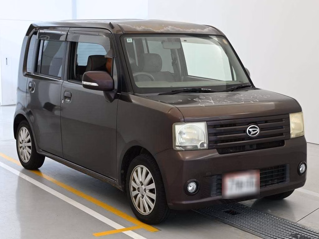 DAIHATSU MOVE CONTE