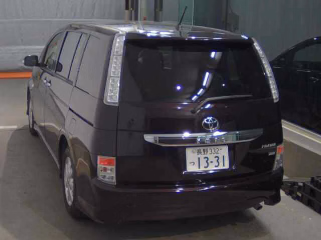 TOYOTA ISIS