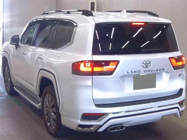 TOYOTA LAND CRUISER