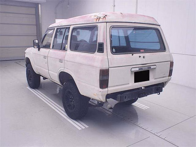 TOYOTA LAND CRUISER
