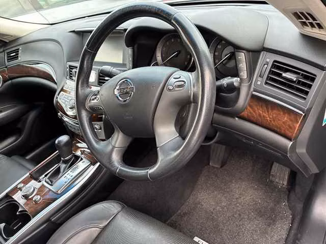 NISSAN FUGA