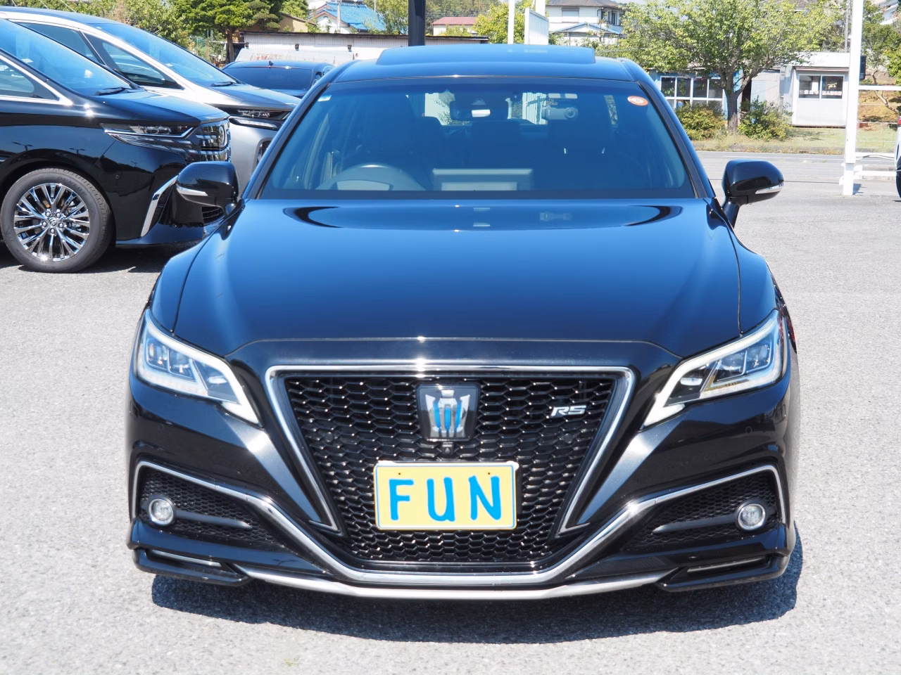 TOYOTA CROWN
