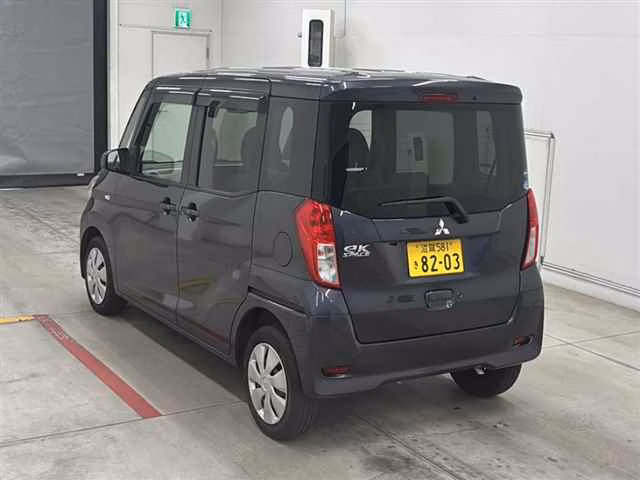 MITSUBISHI EK SPACE