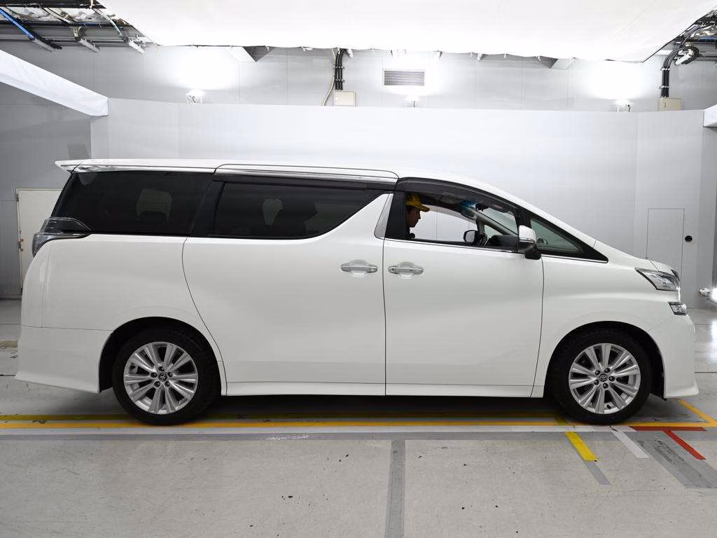 TOYOTA VELLFIRE