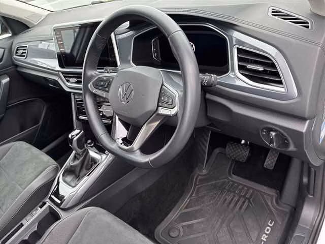 VOLKSWAGEN T-ROC