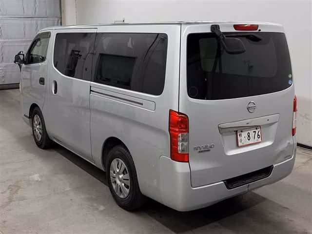 NISSAN NV350 CARAVAN