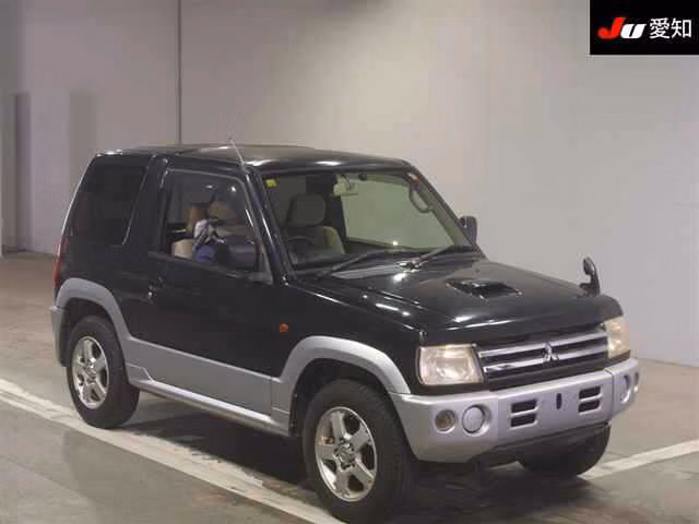 MITSUBISHI PAJERO MINI