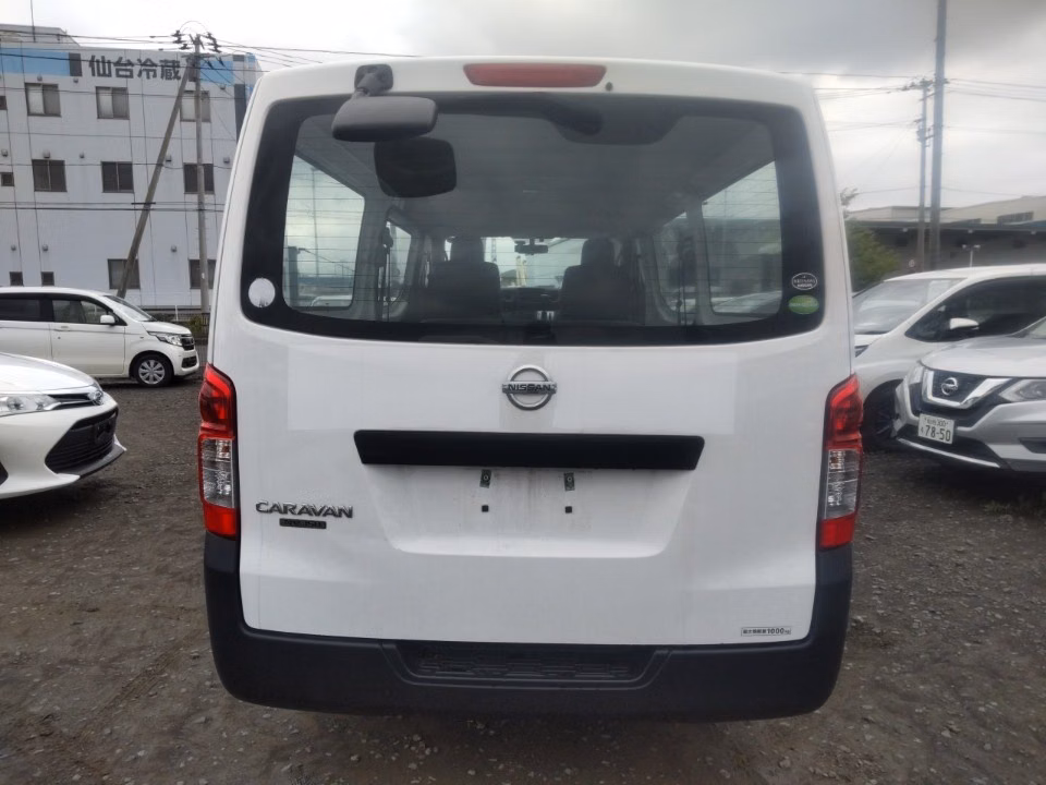 NISSAN NV350 CARAVAN