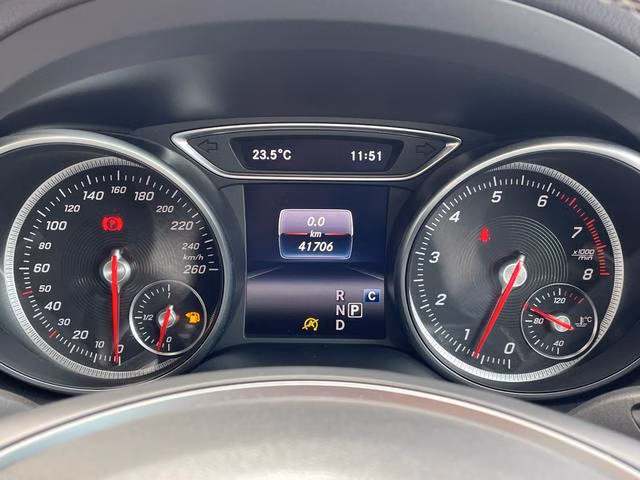 MERCEDES-BENZ GLA-CLASS