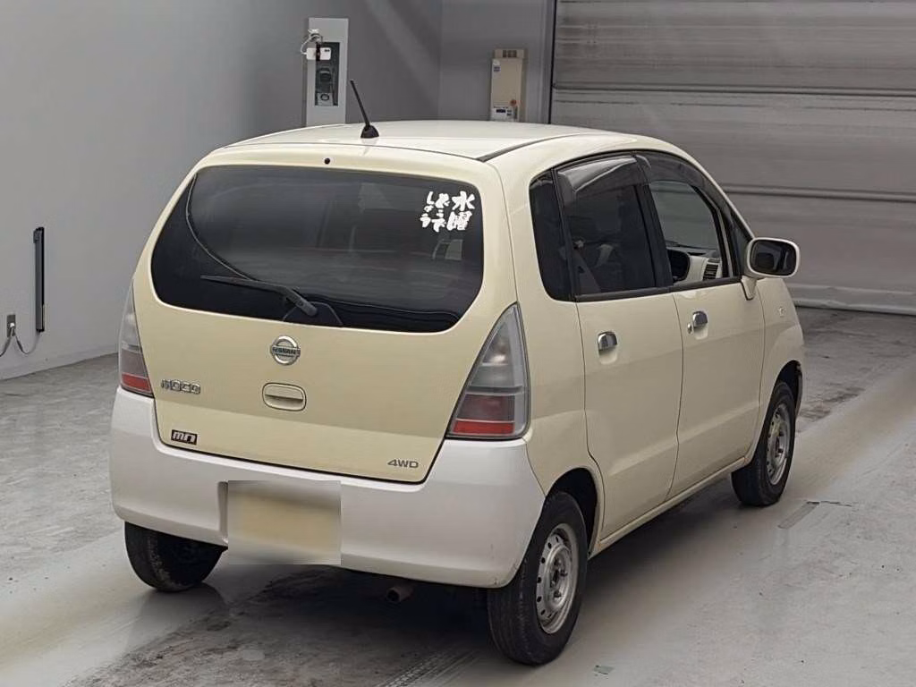 NISSAN MOCO