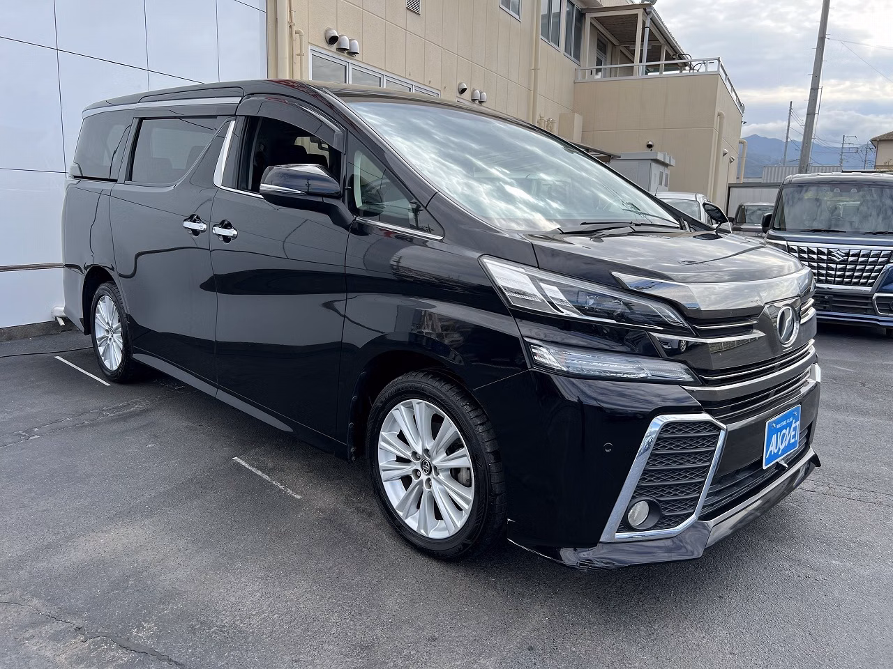 TOYOTA VELLFIRE