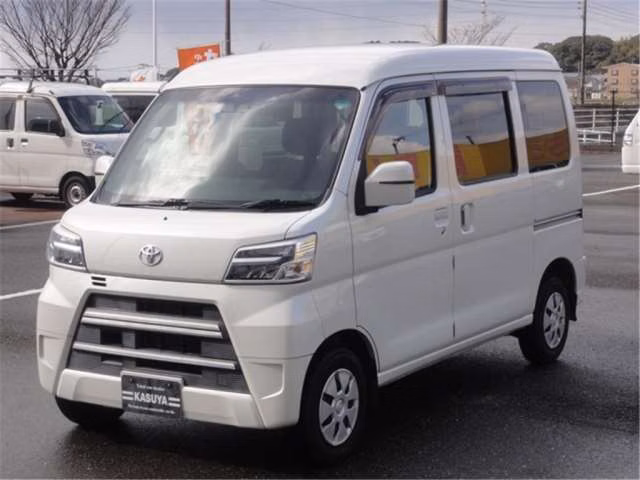 TOYOTA PIXIS VAN
