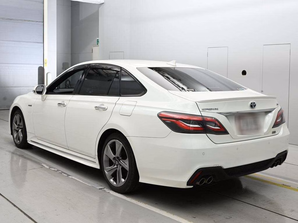 TOYOTA CROWN