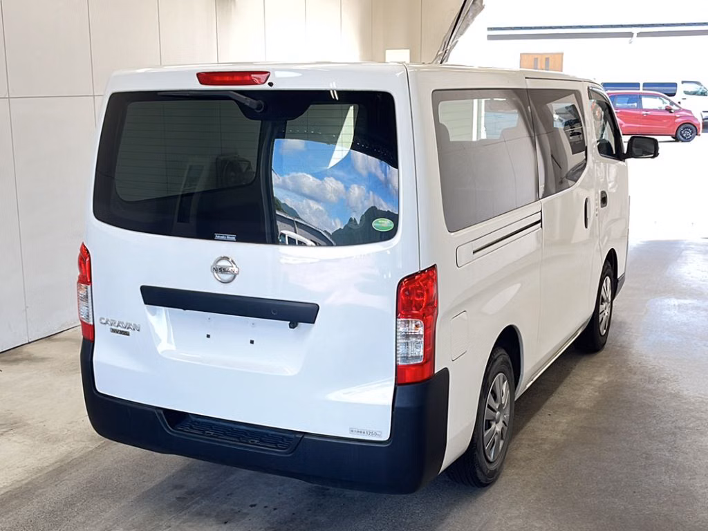 NISSAN NV350 CARAVAN