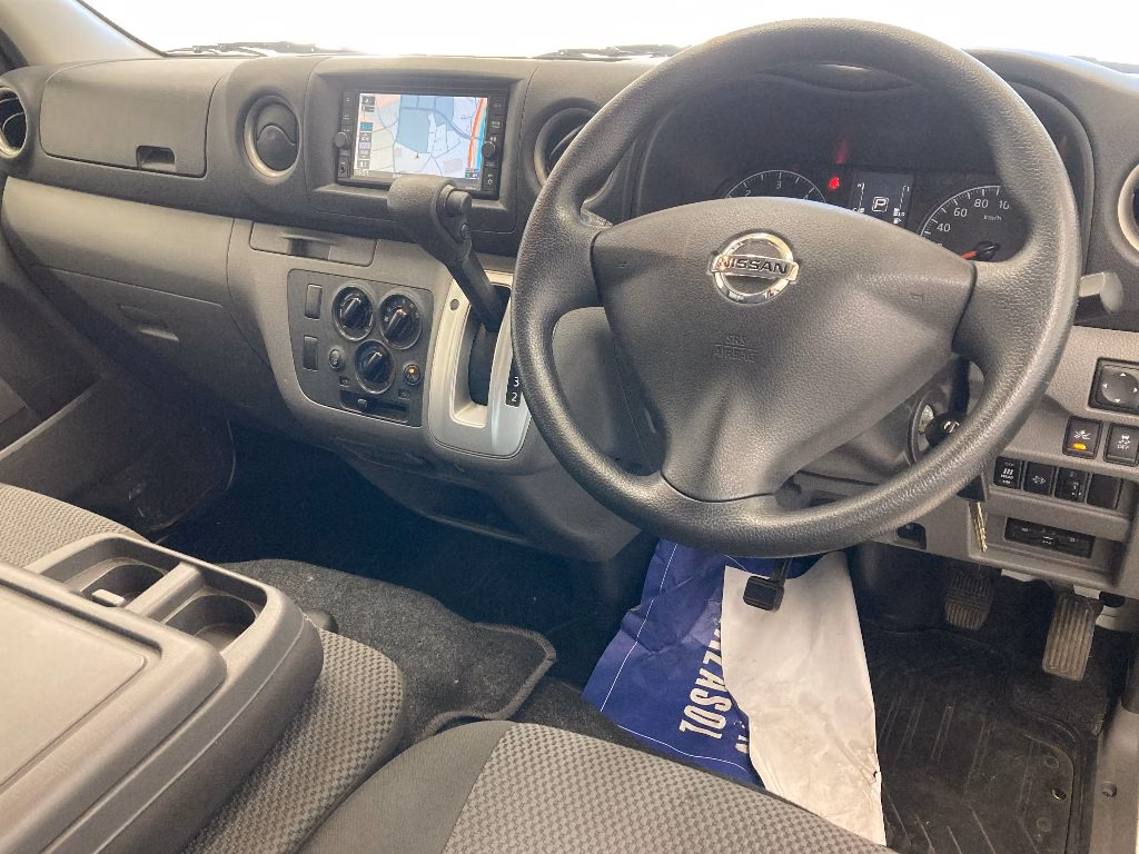 NISSAN NV350 CARAVAN