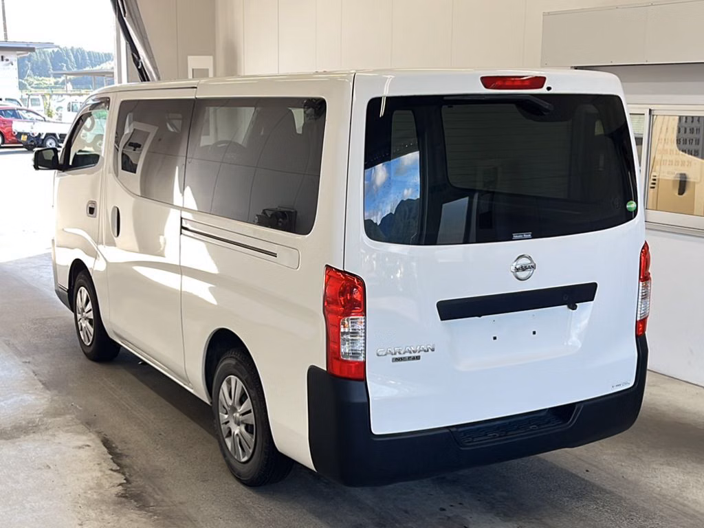 NISSAN NV350 CARAVAN